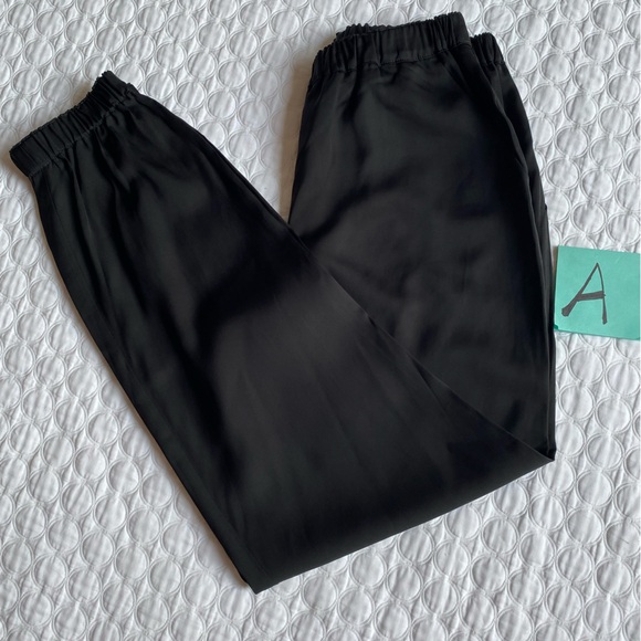 Trina Turk Women’s Jogger Size 0 Loose Black Pants w/Pockets Rayon Blend - Picture 8 of 8